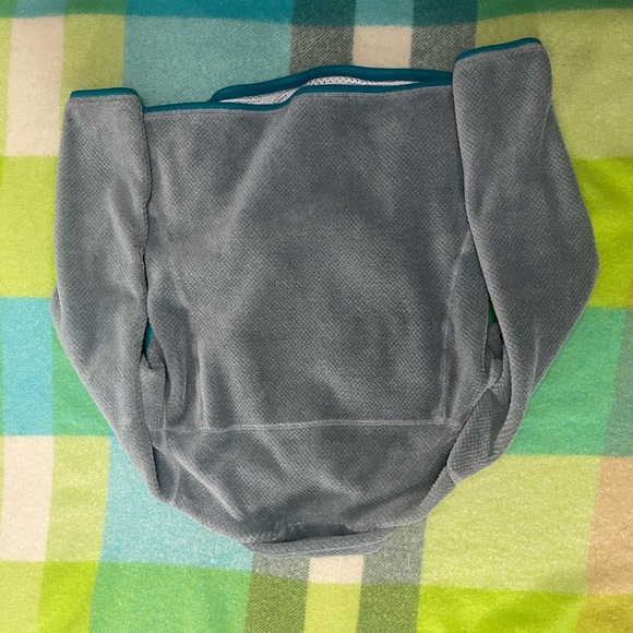 Patagonia Sherpa Gray and Teal Fleece Pullover - Picture 5 of 5